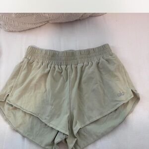 ALO Yoga Women's Tan/Sage Shorts